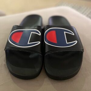 Men’s Champion Slides